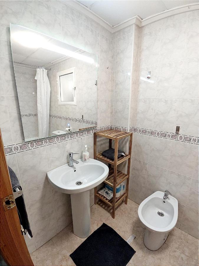 טורבייחה Modern Apartment 3Mins Walk To Playa Del Cura Beach מראה חיצוני תמונה